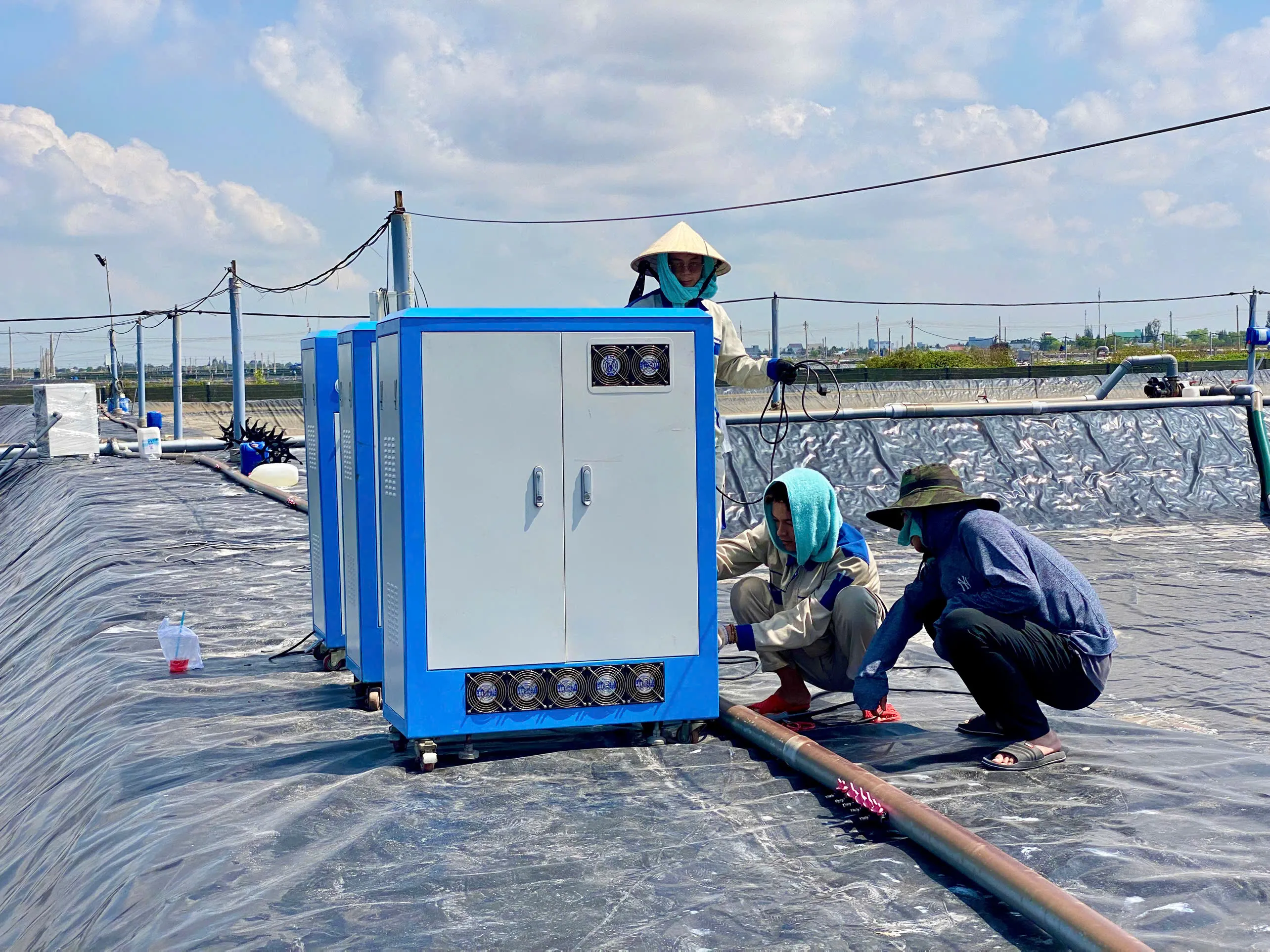 Oxygen generation and nanobubble units commissioned pond-side